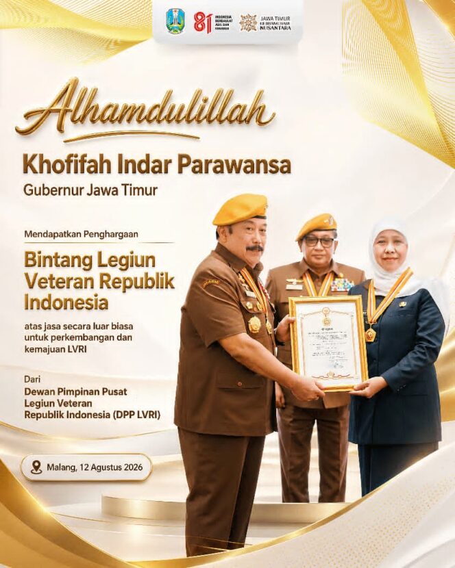 
Raih Anugerah Bintang LVRI, Khofifah Tekankan Semangat Veteran Harus Diwujudkan dalam Pengabdian Masa Kini