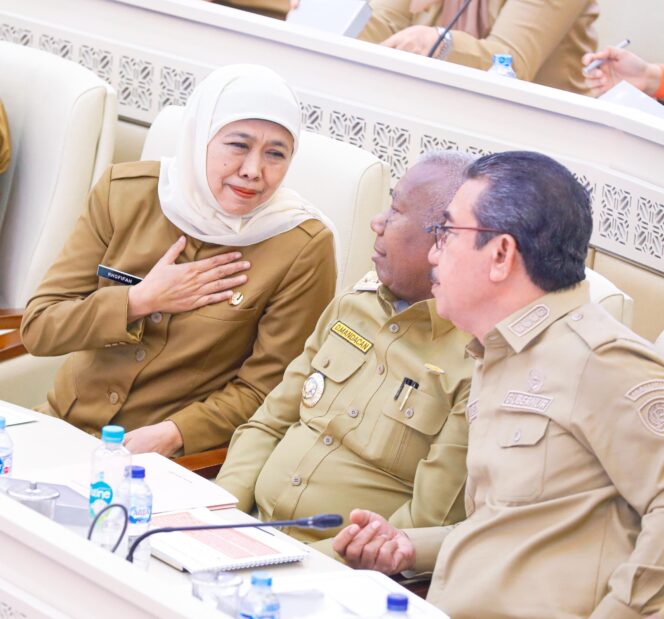 
Gubernur Khofifah Usulkan Penguatan Kebijakan LP2B, Pastikan Ketahanan Pangan dan Industrialisasi Berjalan Beriringan