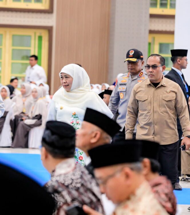 
Gubernur Khofifah dan Presiden Prabowo Hadiri Peringatan 100 Tahun Gontor, Apresiasi Kontribusi Pendidikan Pesantren bagi Bangsa