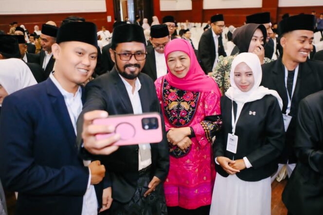 
Gubernur Khofifah Hadiri Pelantikan 86 Pengurus MES Jatim, Dukung Penguatan Sertifikasi dan Industri Halal