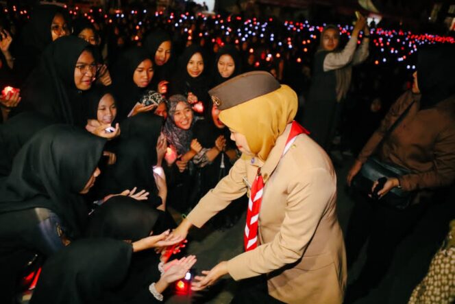 
Dari Persatuan hingga Pelestarian Lingkungan, Gubernur Khofifah Perkuat Peran Santri Pramuka di PPSN VI