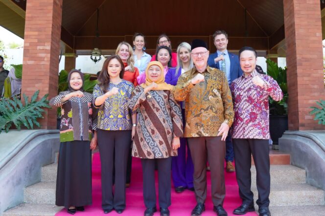 
Gubernur Khofifah Dorong KCL Singhasari Cetak Talenta Internasional untuk Perkuat Ekosistem Digital Indonesia