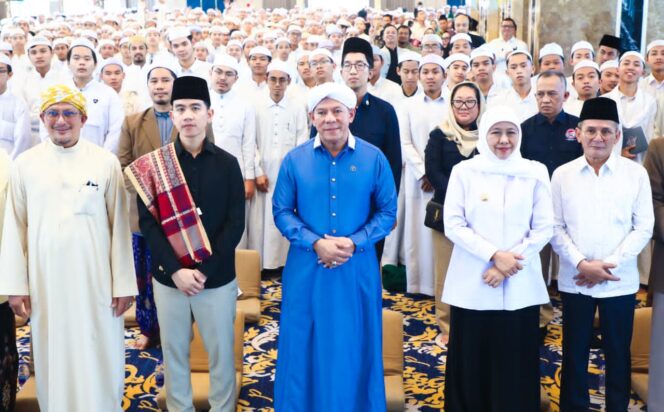 
Gubernur Khofifah Bareng Wapres Gibran Apresiasi Transformasi Digital dan Pembelajaran AI di Ponpes Dalwa