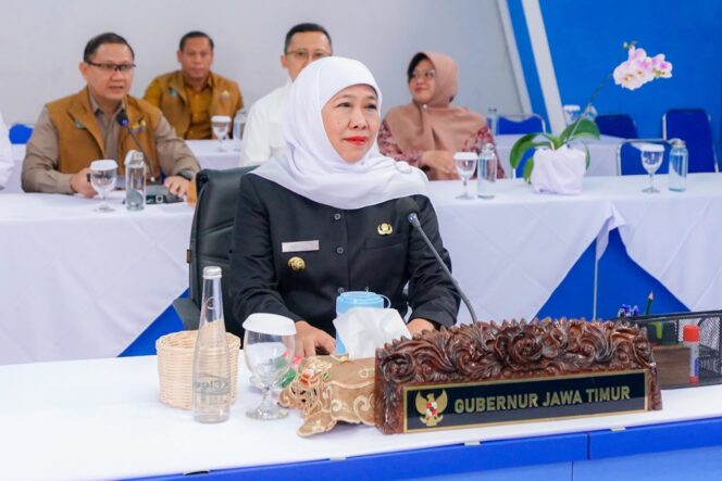 
Gubernur Khofifah Barengkan Ikhtiar Akademik dan Doa Bersama Demi Kesuksesan Peserta TKA